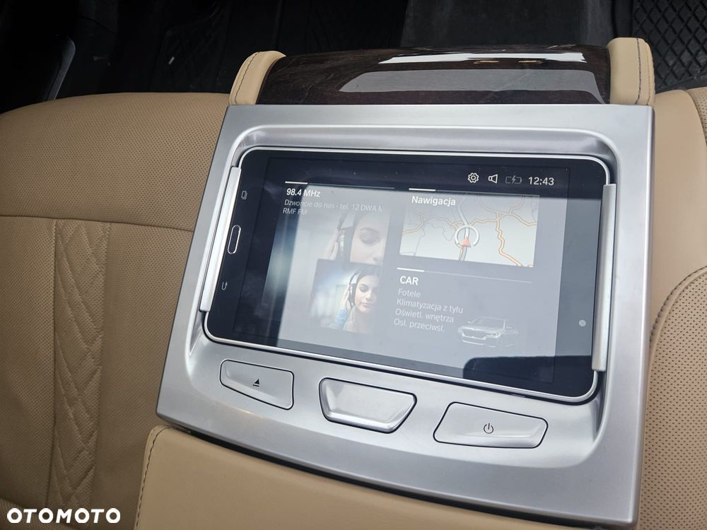 BMW Seria 7 750i xDrive sport - 6