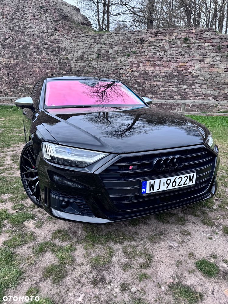 Audi S8 - 1