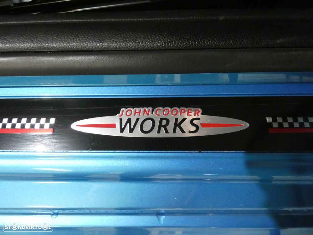 MINI 3 Portas Cooper D Auto - 13