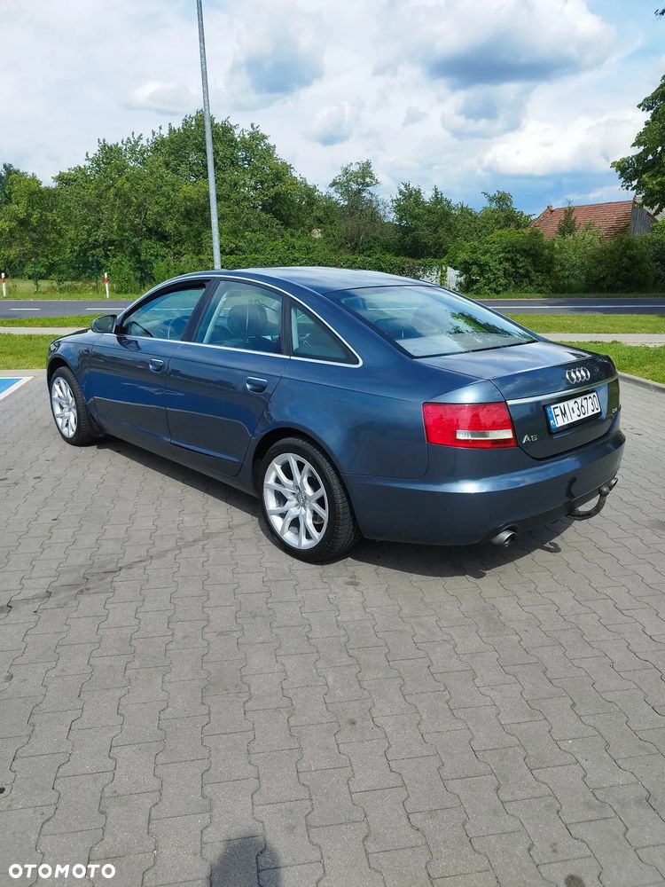 Audi A6 Limousine 2.4 - 6