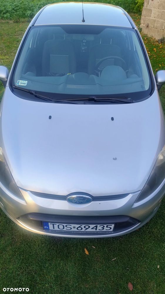 Ford Fiesta 2010 photo 4