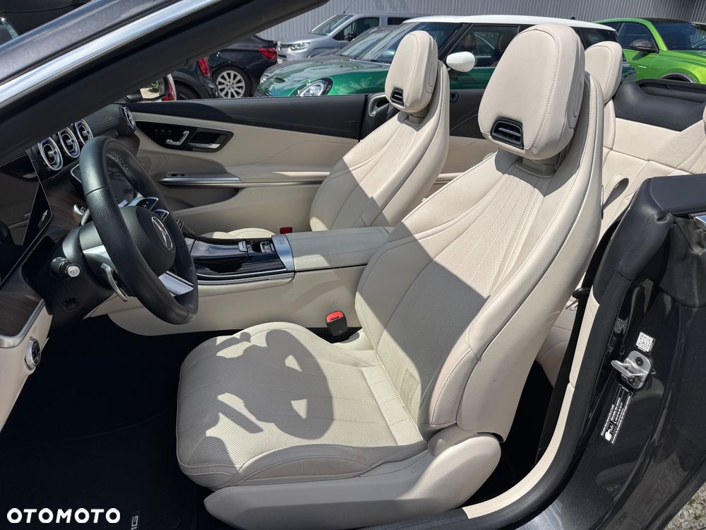 Mercedes-Benz CLE 200 4Matic 9G-TRONIC Edition AMG Line - 10