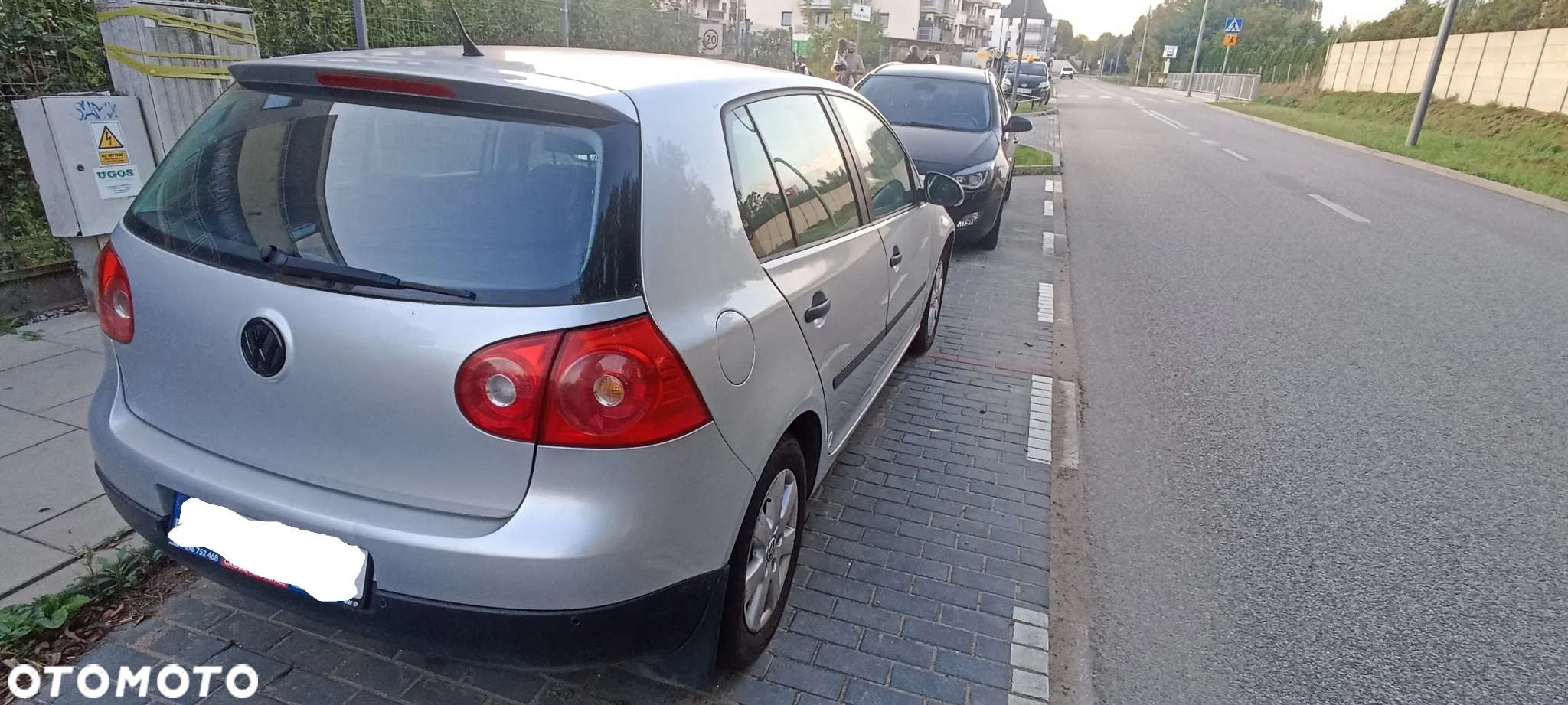 Volkswagen Golf V 1.6 FSI Comfortline - 3
