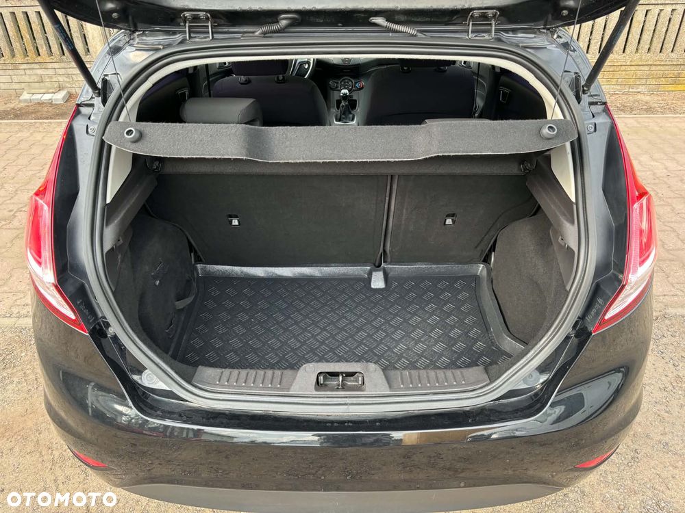 Ford Fiesta 1.5 TDCi Ambiente - 20