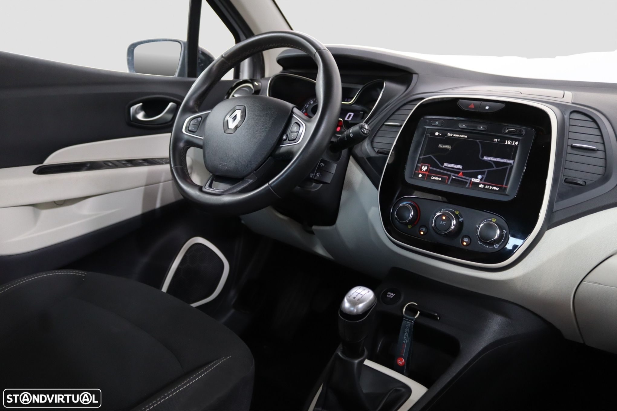 Renault Captur - 5
