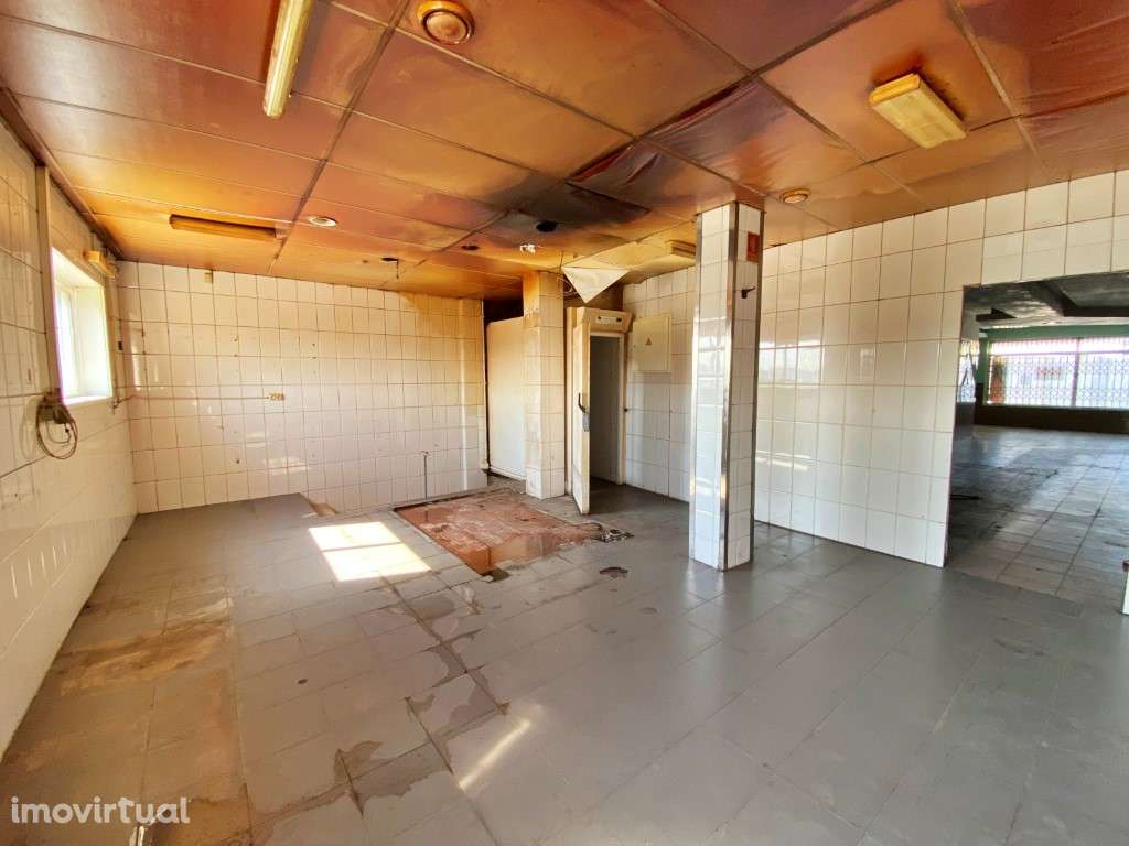 Espaço para restauração em Custió - Grande imagem: 5/17
