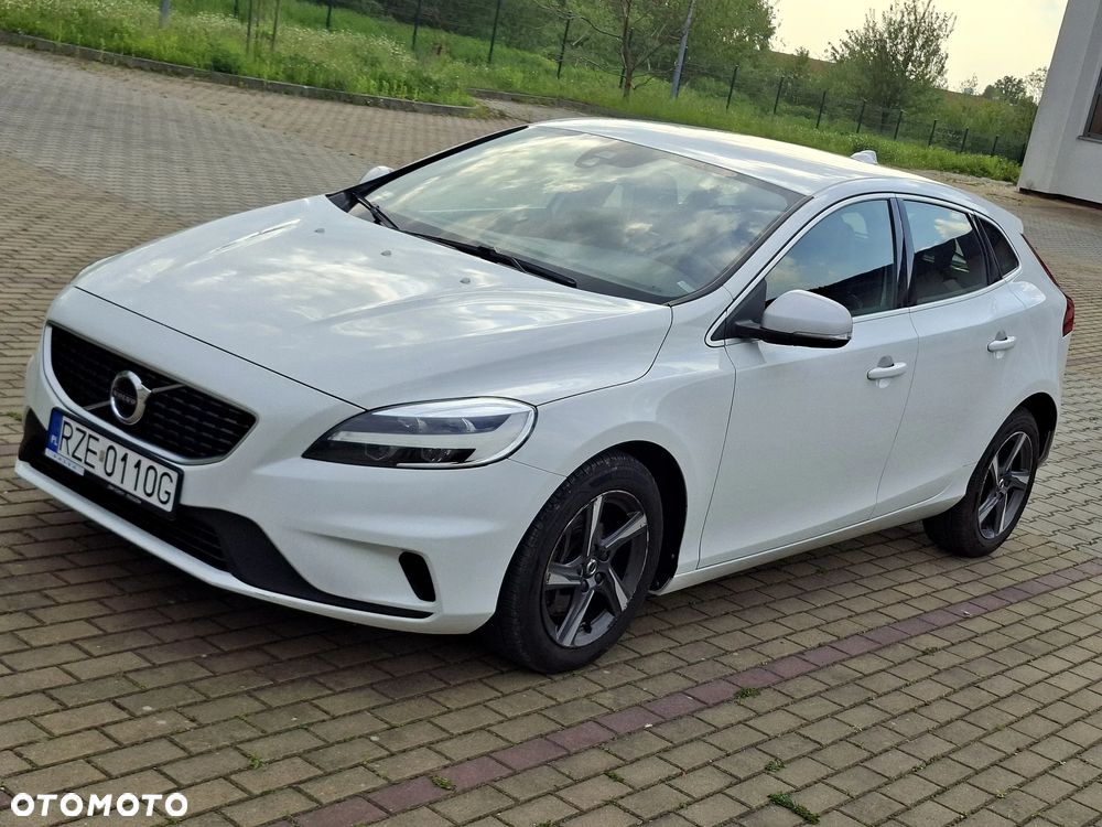 Volvo V40 D3 R-Design Momentum - 16