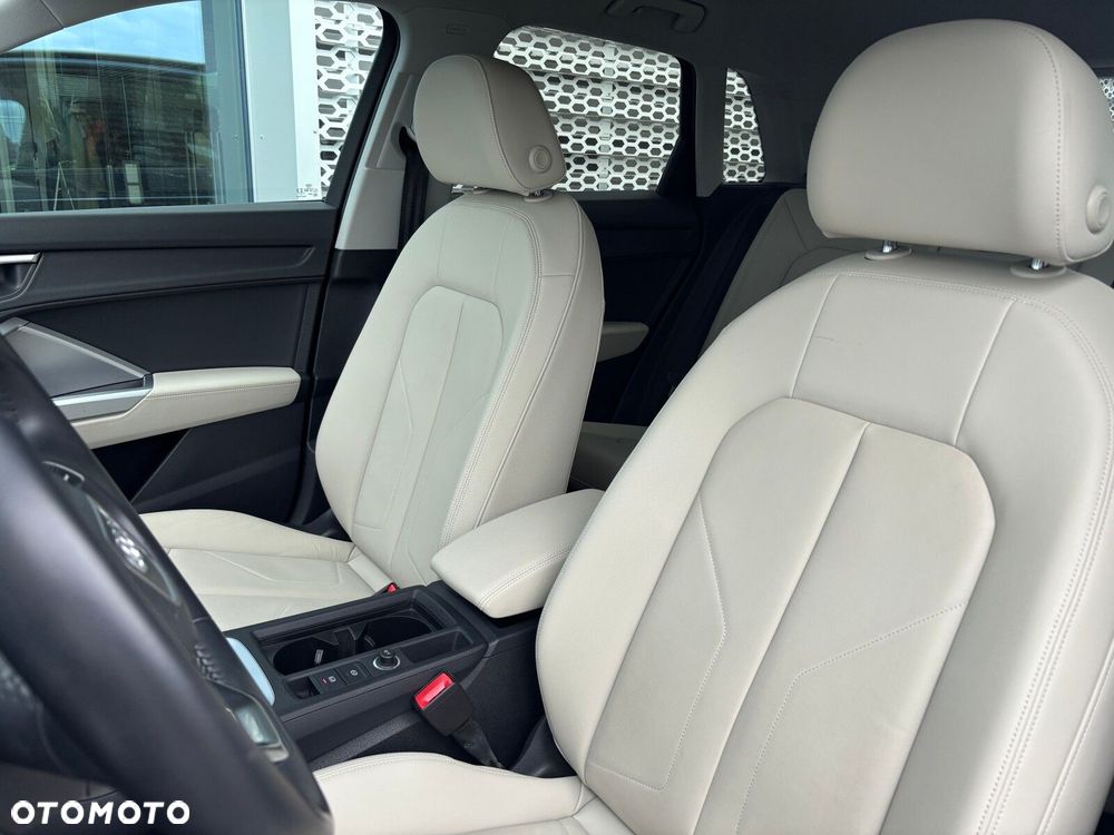 Audi Q3 - 11