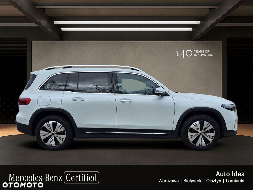 Mercedes-Benz EQB - 9