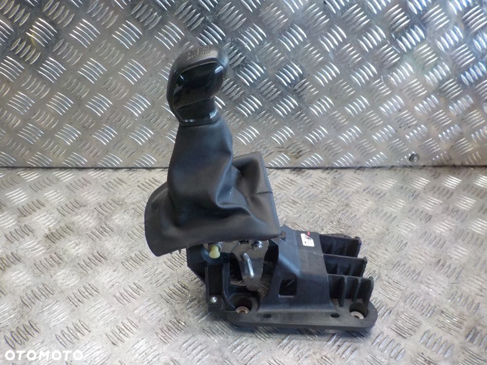 PEUGEOT 208 I LEWAREK ZMIANY BIEGÓW - 1