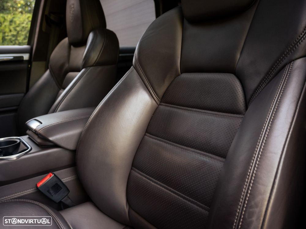 Porsche Cayenne S - 18