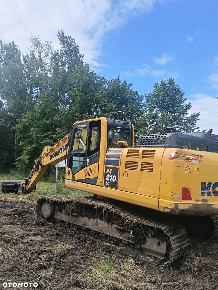 Komatsu Pc210-11 - 5