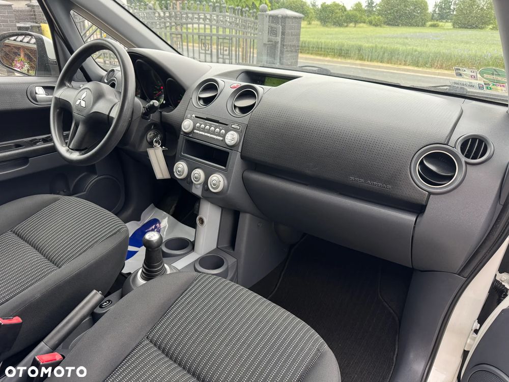Mitsubishi Colt 1.5 Automatik Instyle - 14
