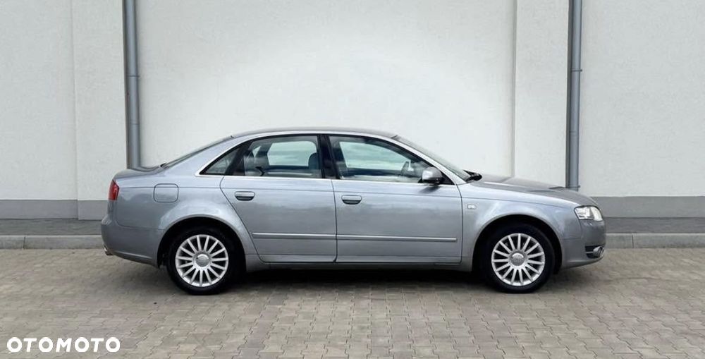 Audi A4 Limousine 1.8T - 4