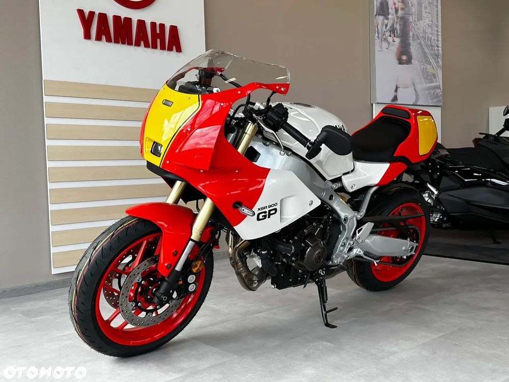 Yamaha XSR - 2