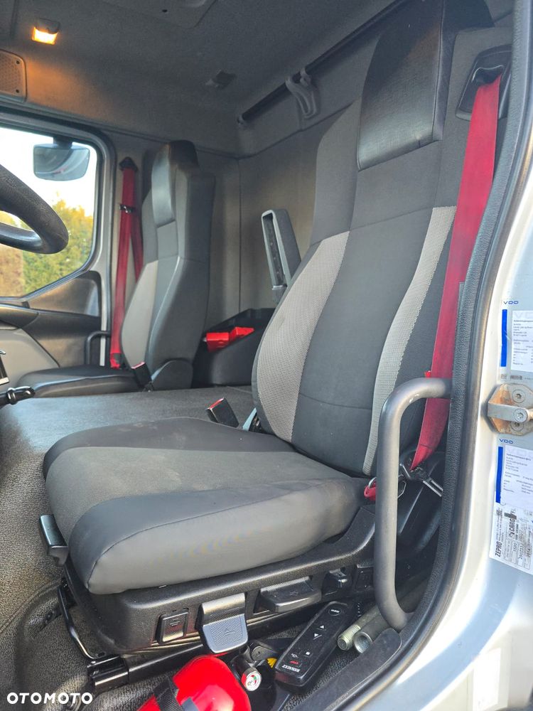 Renault D12 240 - 29