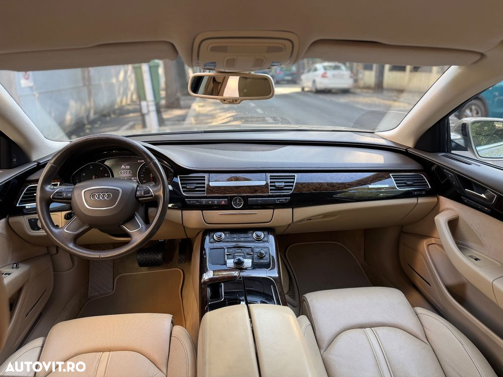Audi A8 - 6