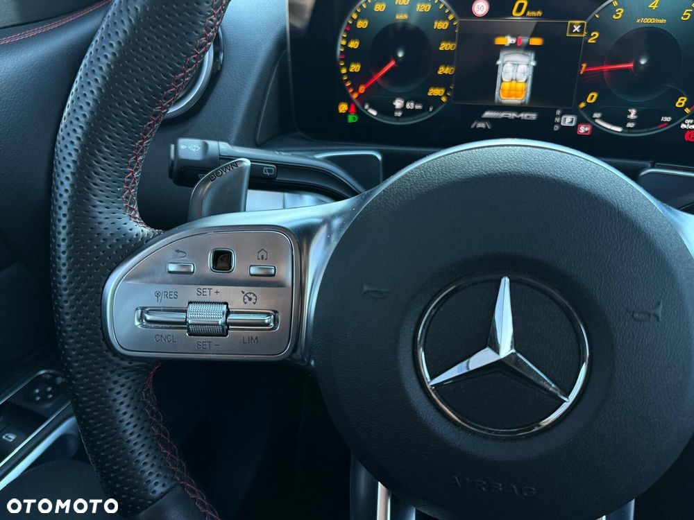 Mercedes-Benz GLB AMG 35 mHEV 4-Matic 8G-DCT - 21