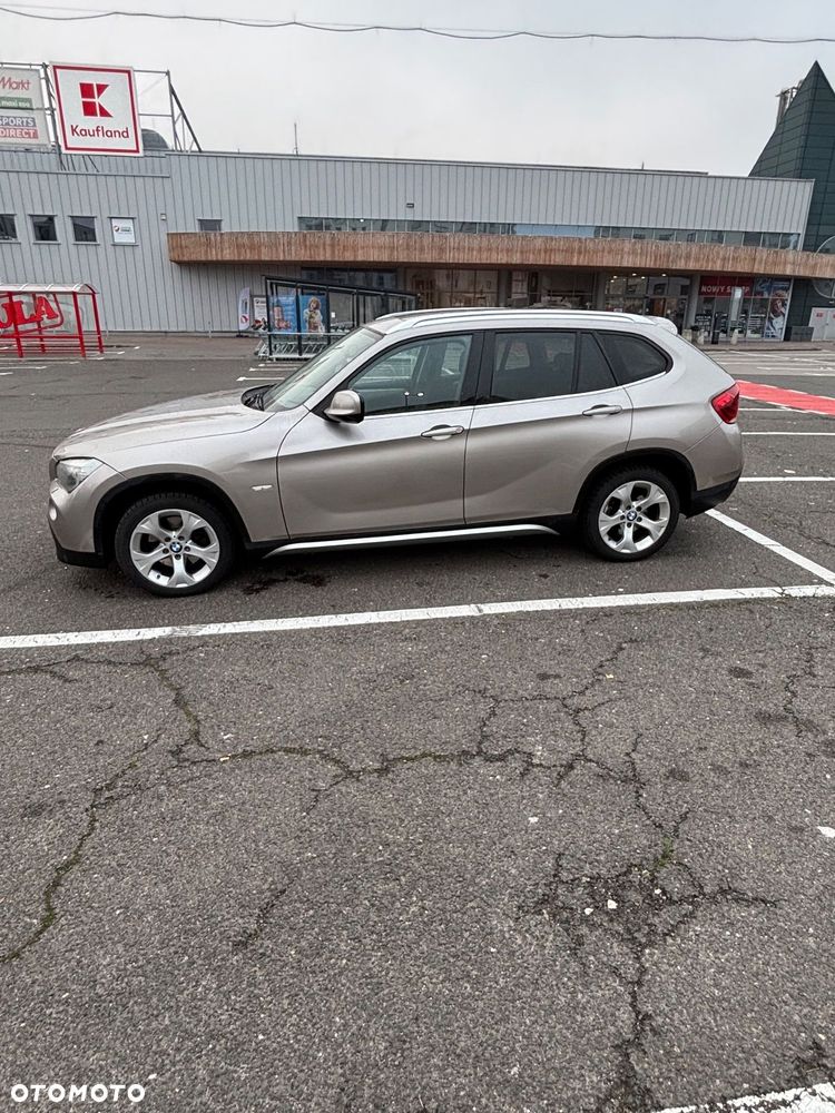 BMW X1 xDrive20i - 12