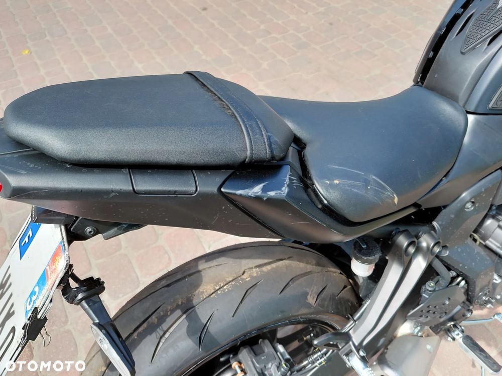 Yamaha MT - 16