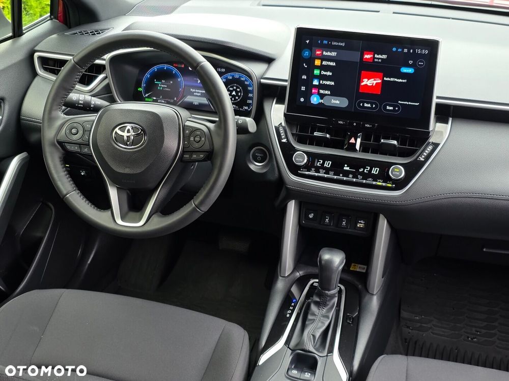Toyota Corolla Cross - 24