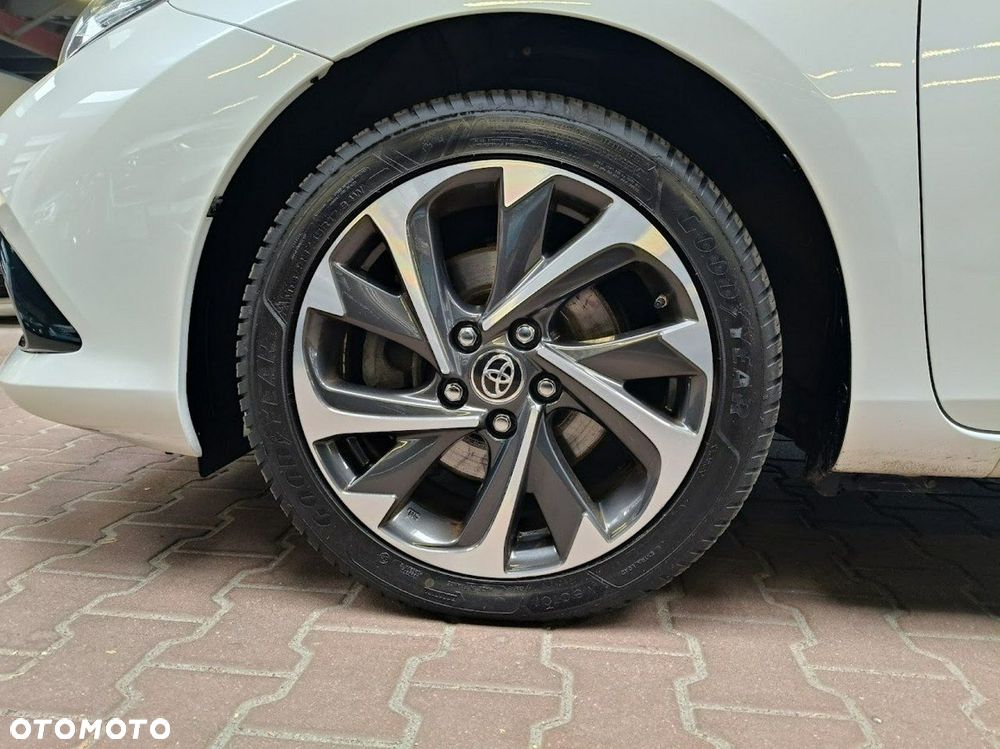 Toyota Auris - 9
