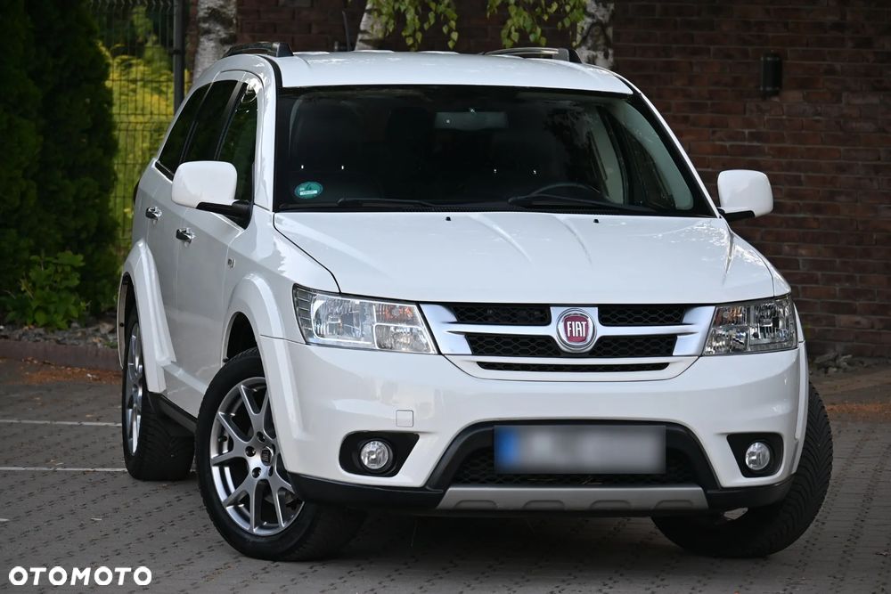 Fiat Freemont 2.0 Multijet 16V DPF Automatik Allrad Lounge - 2