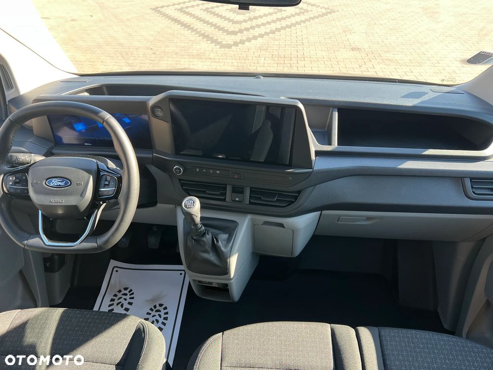 Ford Tansit Custom - 10