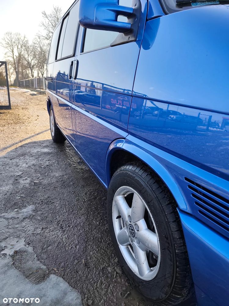 Volkswagen Multivan - 13