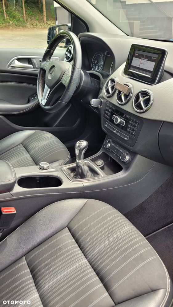 Mercedes-Benz Klasa B 180 CDI (BlueEFFICIENCY) - 6