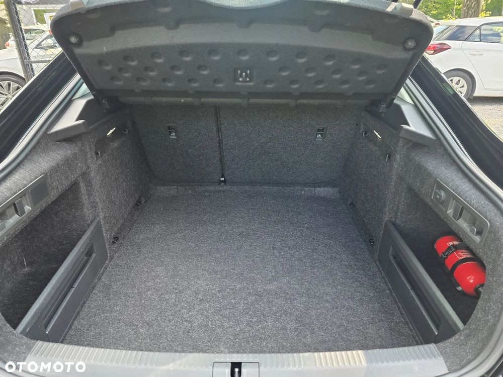Skoda Superb 2.0 TDI SCR Style - 24