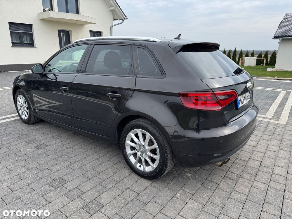 Audi A3 Sportback - 13