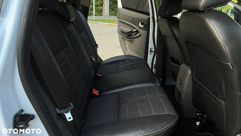 Ford Kuga 2.0 TDCi Titanium - 15