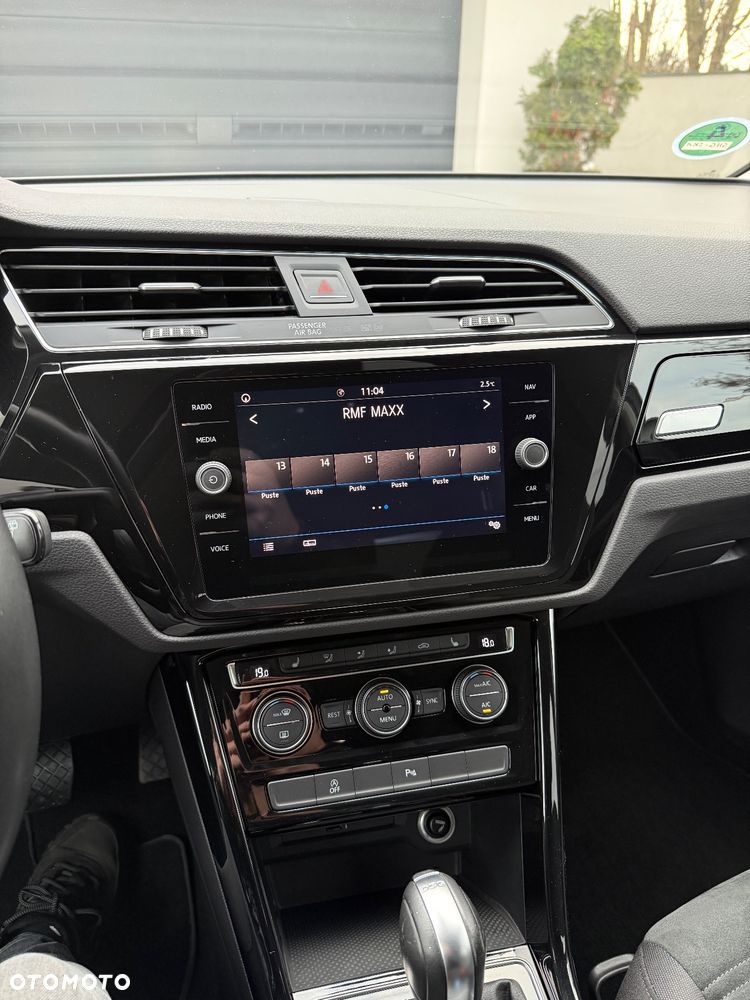 Volkswagen Touran 1.5 TSI ACT OPF DSG Highline - 22