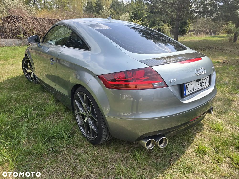 Audi TT Coupé - 8