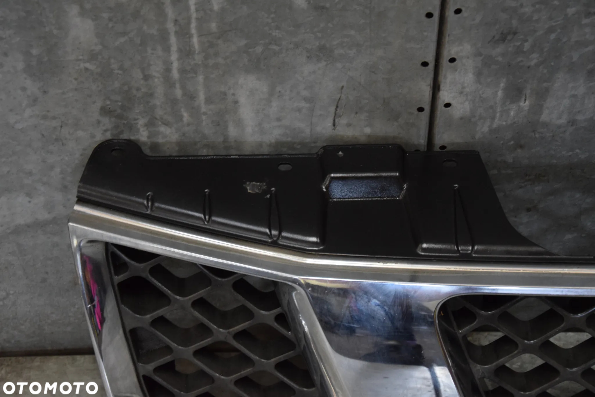 NISSAN NAVARA D40 GRILL ATRAPA - 7
