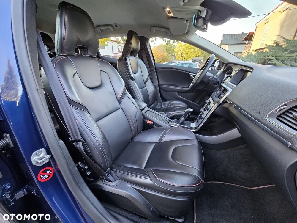 Volvo V40 D2 Ocean Race - 12