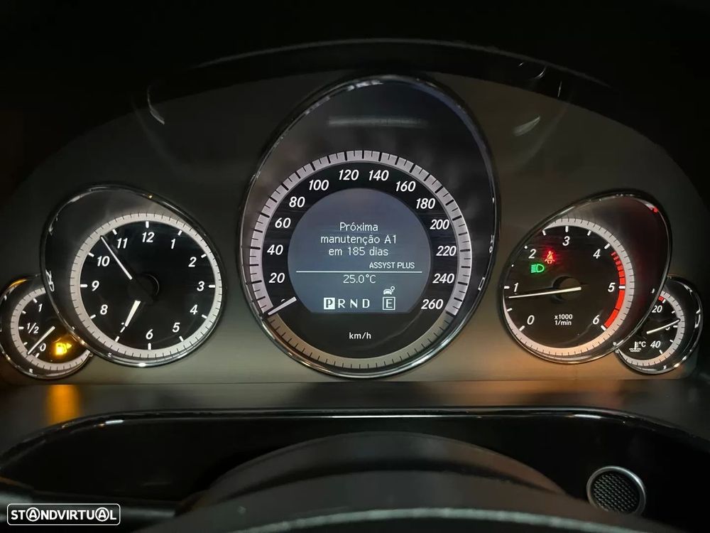 Mercedes-Benz E 250 CDi Avantgarde BlueEfficiency Auto. - 11