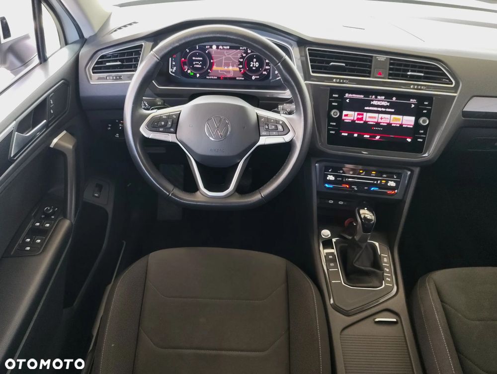 Volkswagen Tiguan 2.0 TDI Elegance DSG - 23