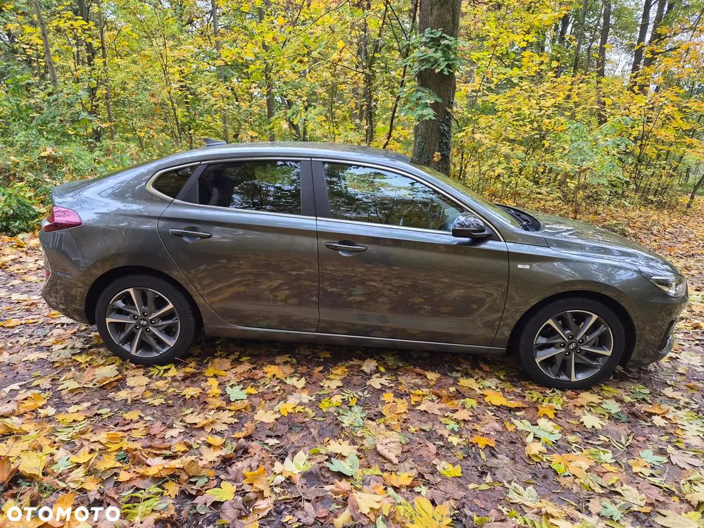 Hyundai i30 1.5 T-GDI 48V Comfort DCT - 13