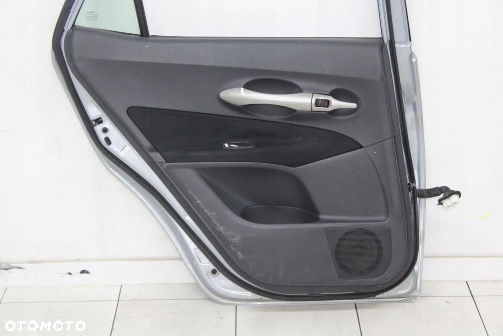DRZWI LEWE TYLNE LEWY TYŁ TOYOTA AURIS I 2006R- 8S1 - KOD LAKIERU - 14