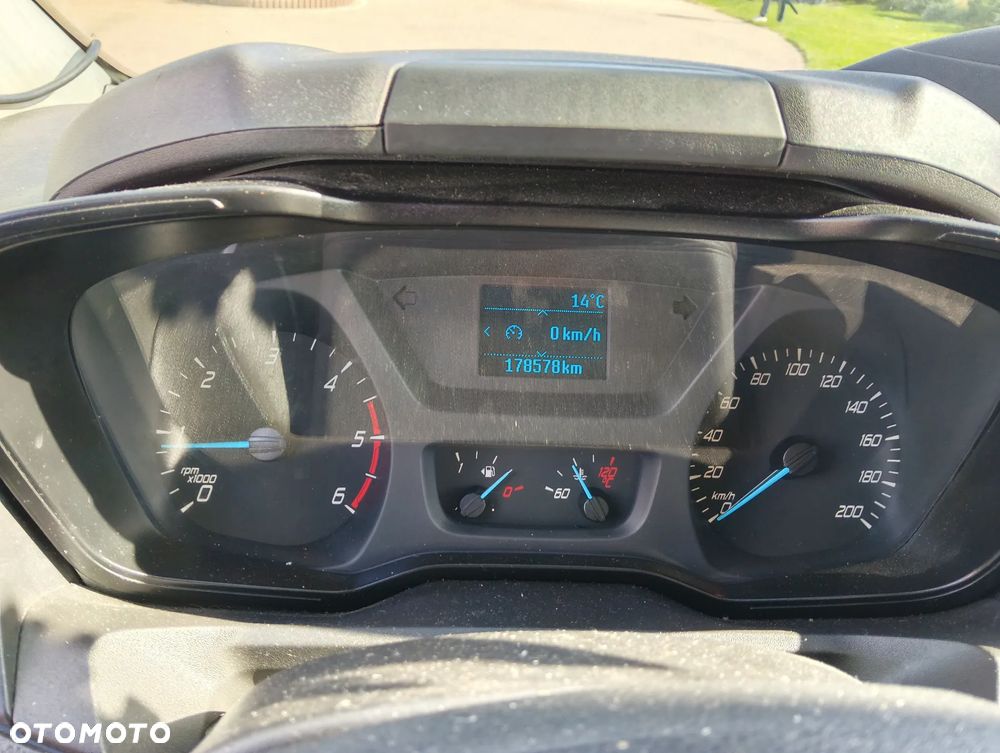 Ford Transit Custom - 8