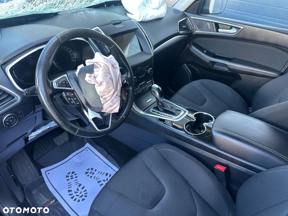 Ford S-Max - 19