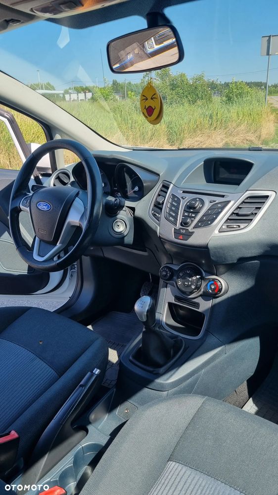Ford Fiesta - 9