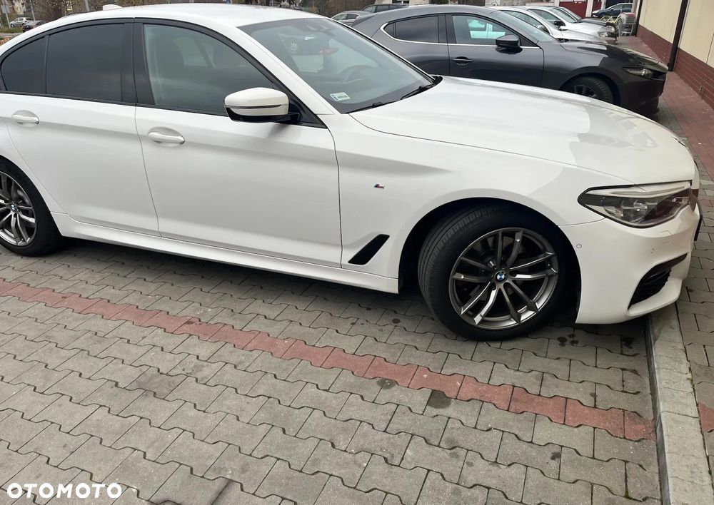 BMW Seria 5 520d xDrive M Sport sport - 9