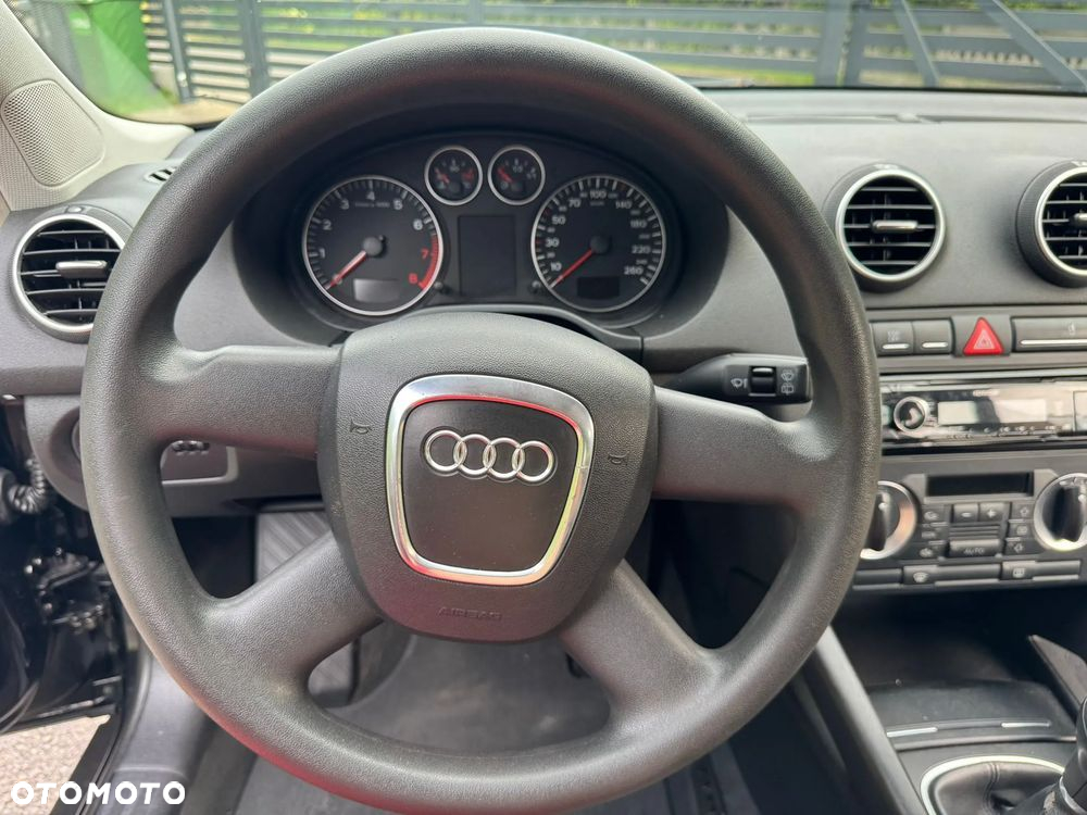 Audi A3 1.6 Attraction - 16