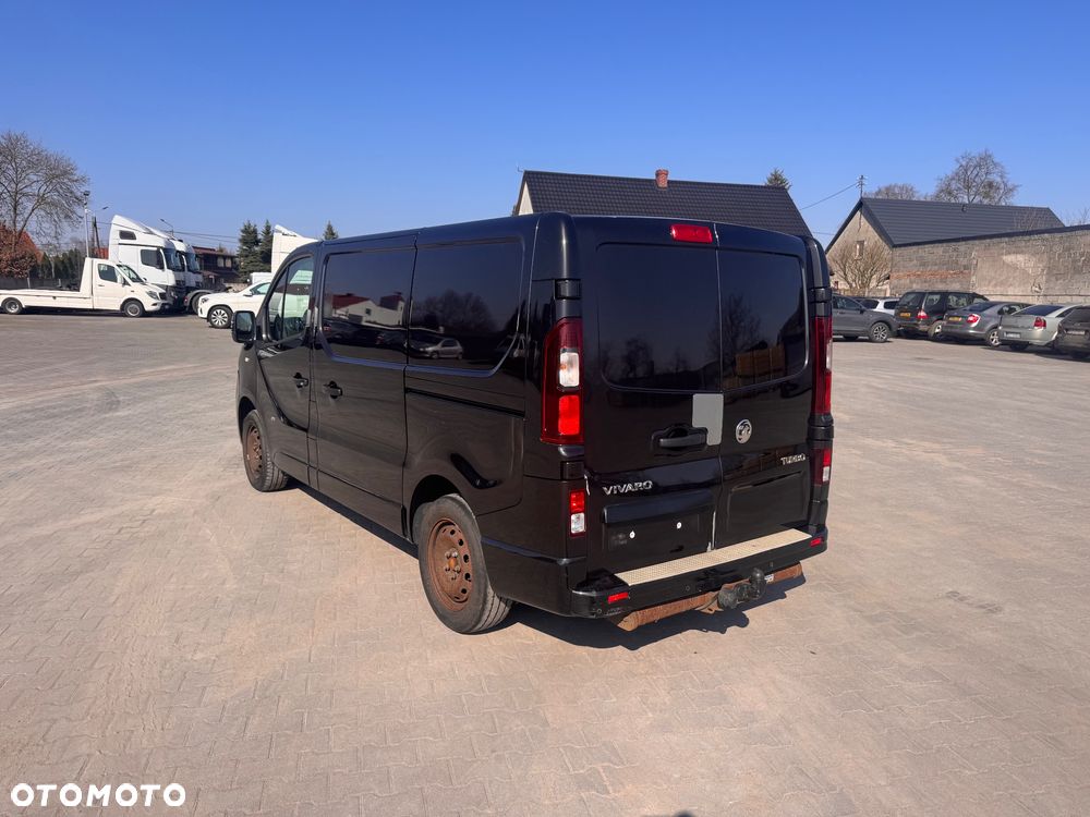 Opel Vivaro Trafic - 24