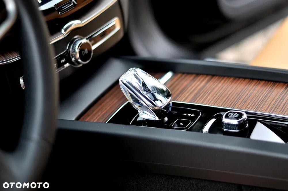 Volvo XC 60 B4 D Geartronic RDesign - 23