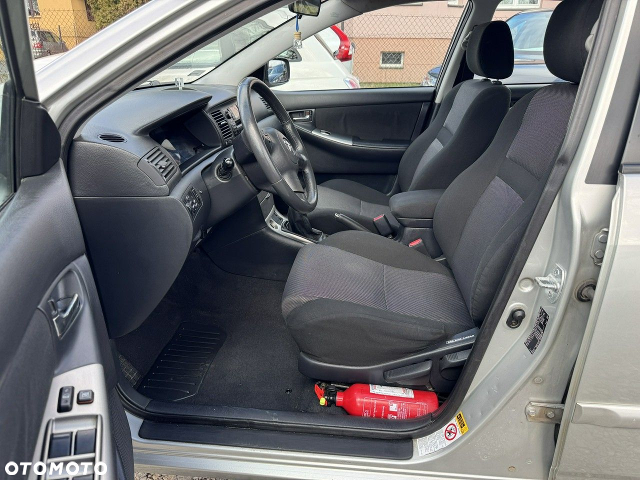 Toyota Corolla - 11
