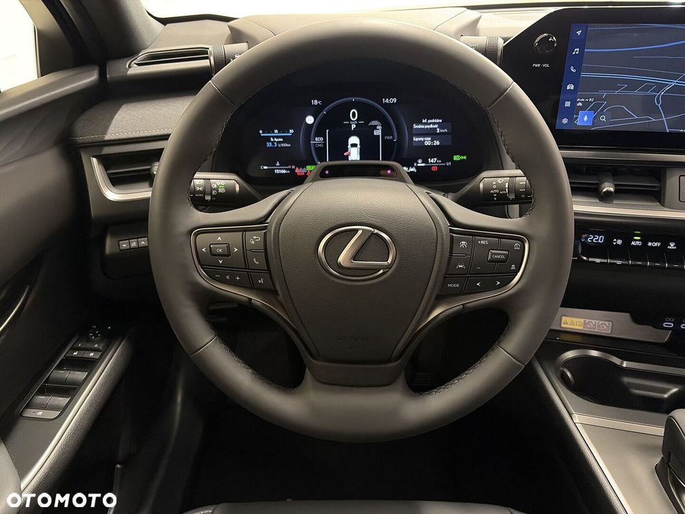 Lexus UX 300h F Sport Design - 13